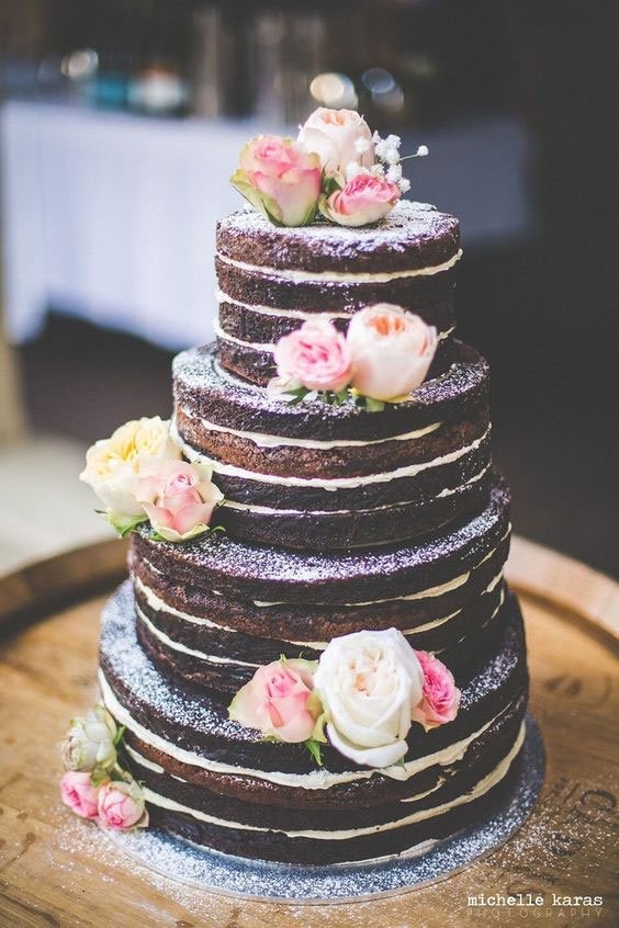 Gateau chocolat plusieurs étages pour mariage champetre rustique ou boheme